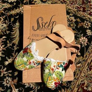 NEW Sseko D’orsay Flats Floral